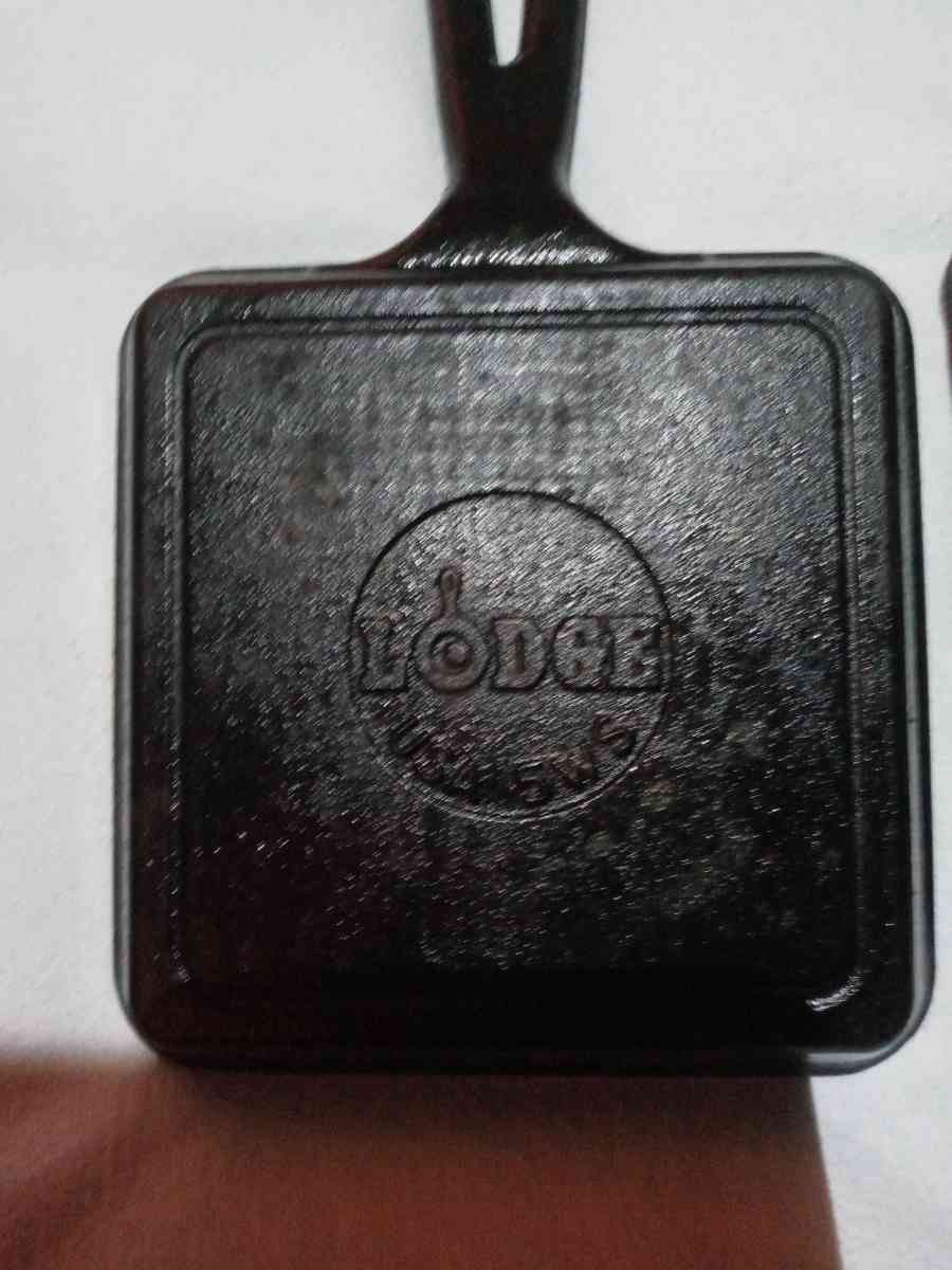 Lodge cast iron 5 inch USA 5ws - Davenport, Florida - FleaMarketBay