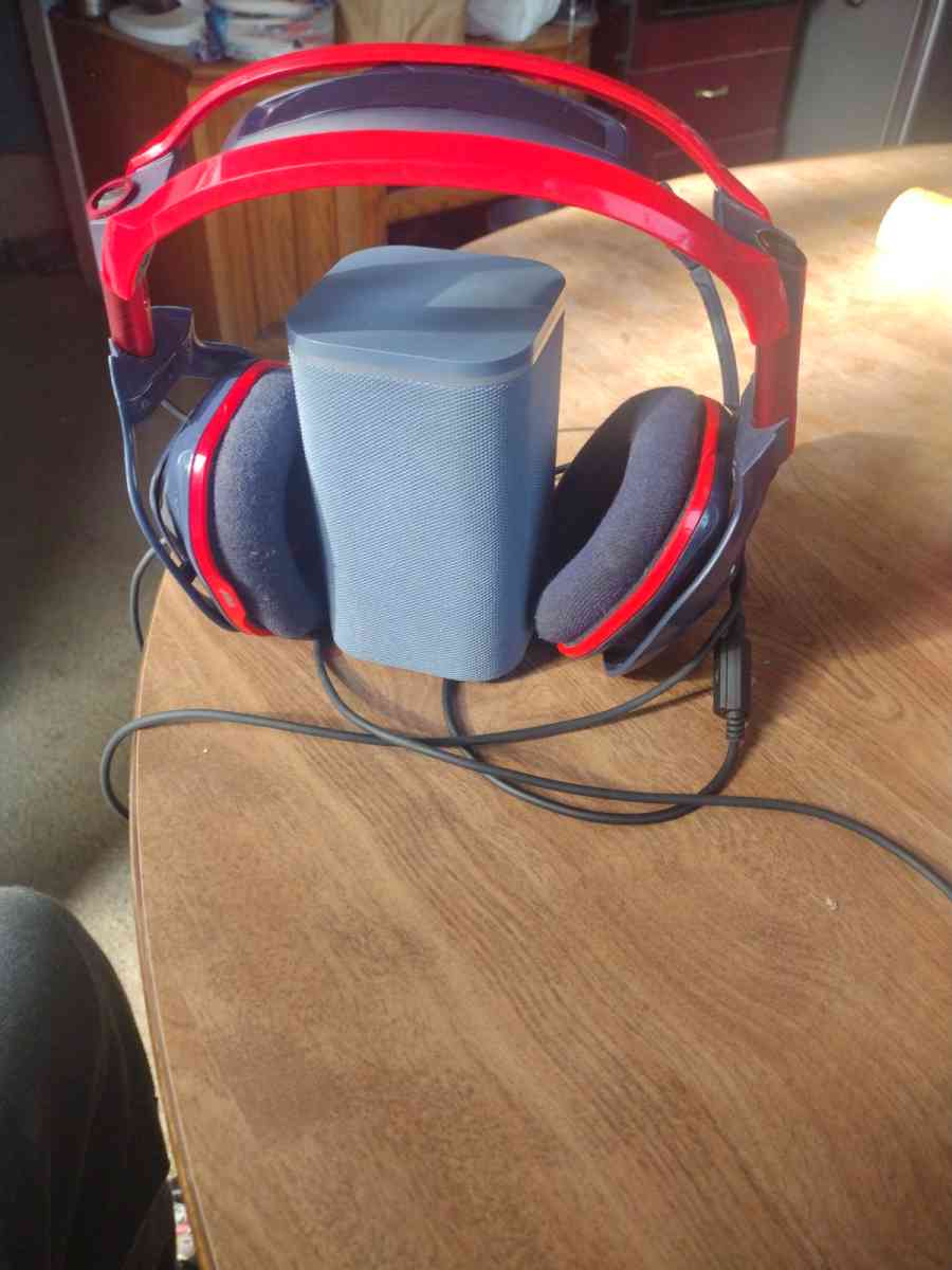 Astro E40 tournament series headset for gamingstudio use - Rancho Cordova, California - FleaMarketBay