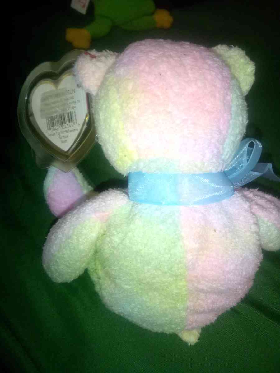 2000 Ty beanie babies mellow mint condition selling collecti - New Port Richey, Florida