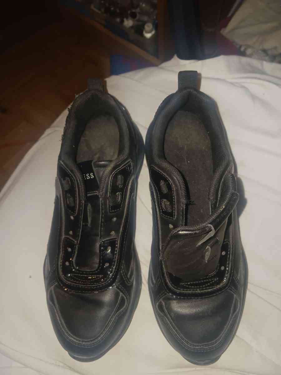 Guess Shoes sz 7 for children boys - San Antonio, Texas - FleaMarketBay
