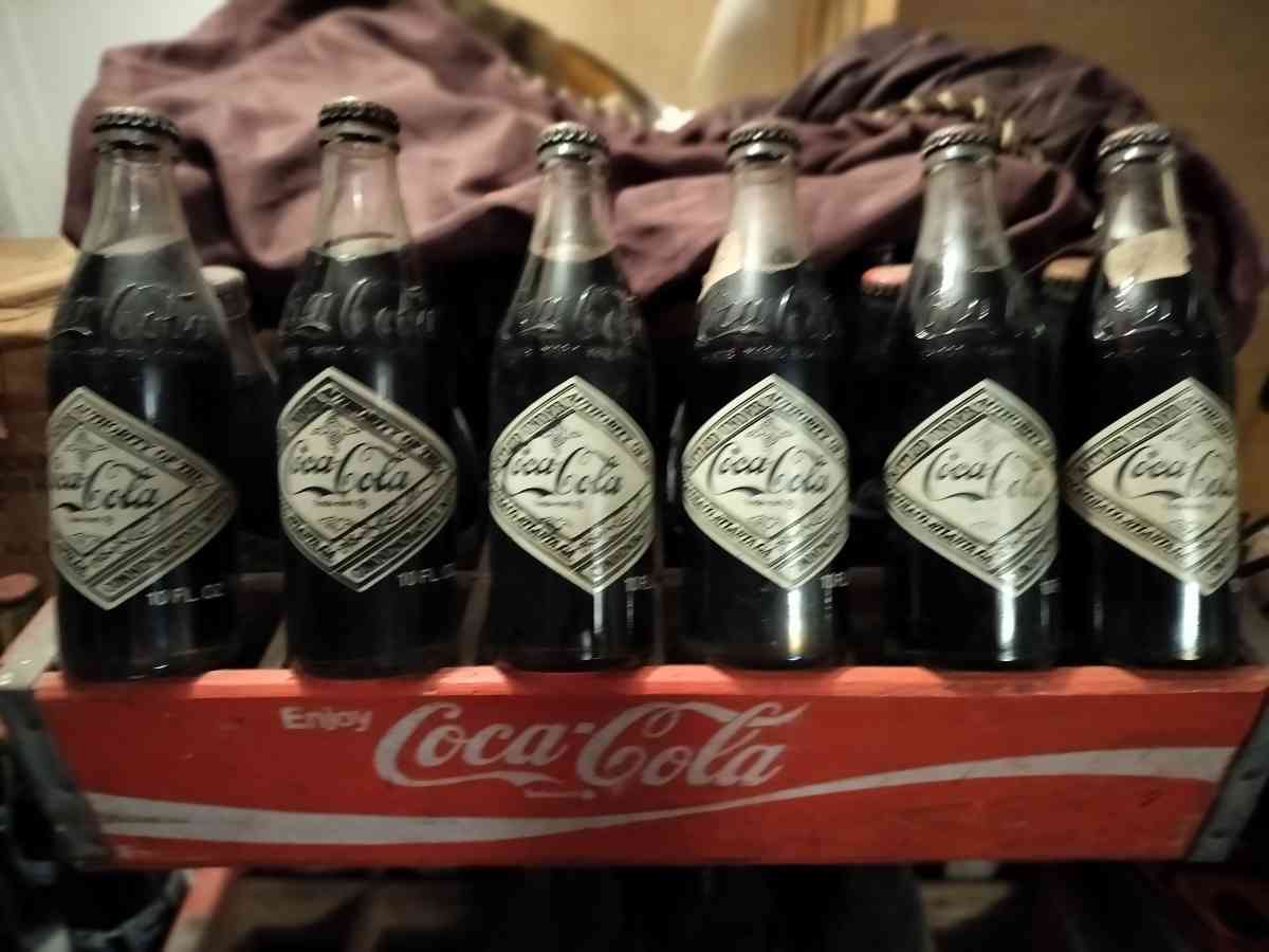 CocaCola 25  cases mint - Inverness, Florida - FleaMarketBay