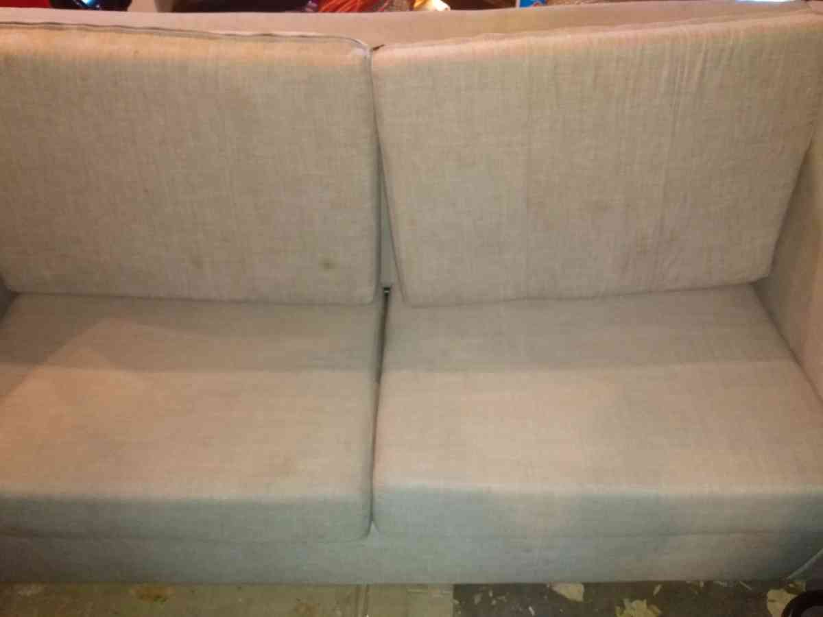 OBO loveseat couch pull out bed - Janesville, Wisconsin - FleaMarketBay