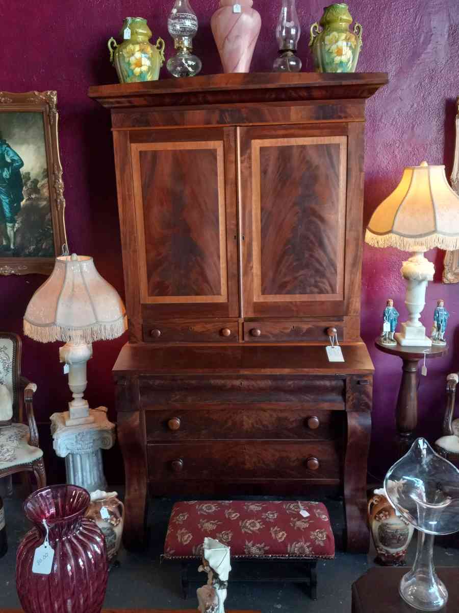 1840s secetary Hutch - Huntington, West Virginia - FleaMarketBay