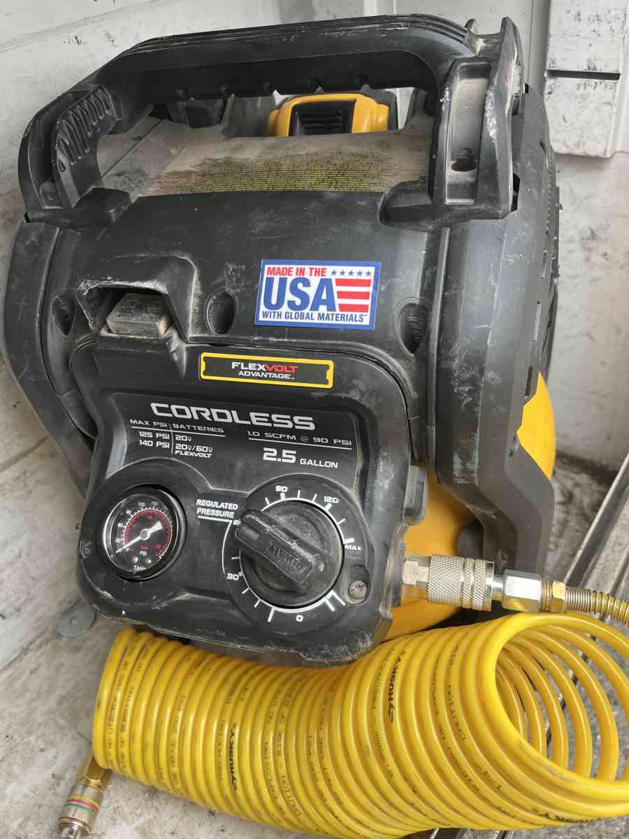 dewalt portable air compressor - San Jose, California - FleaMarketBay