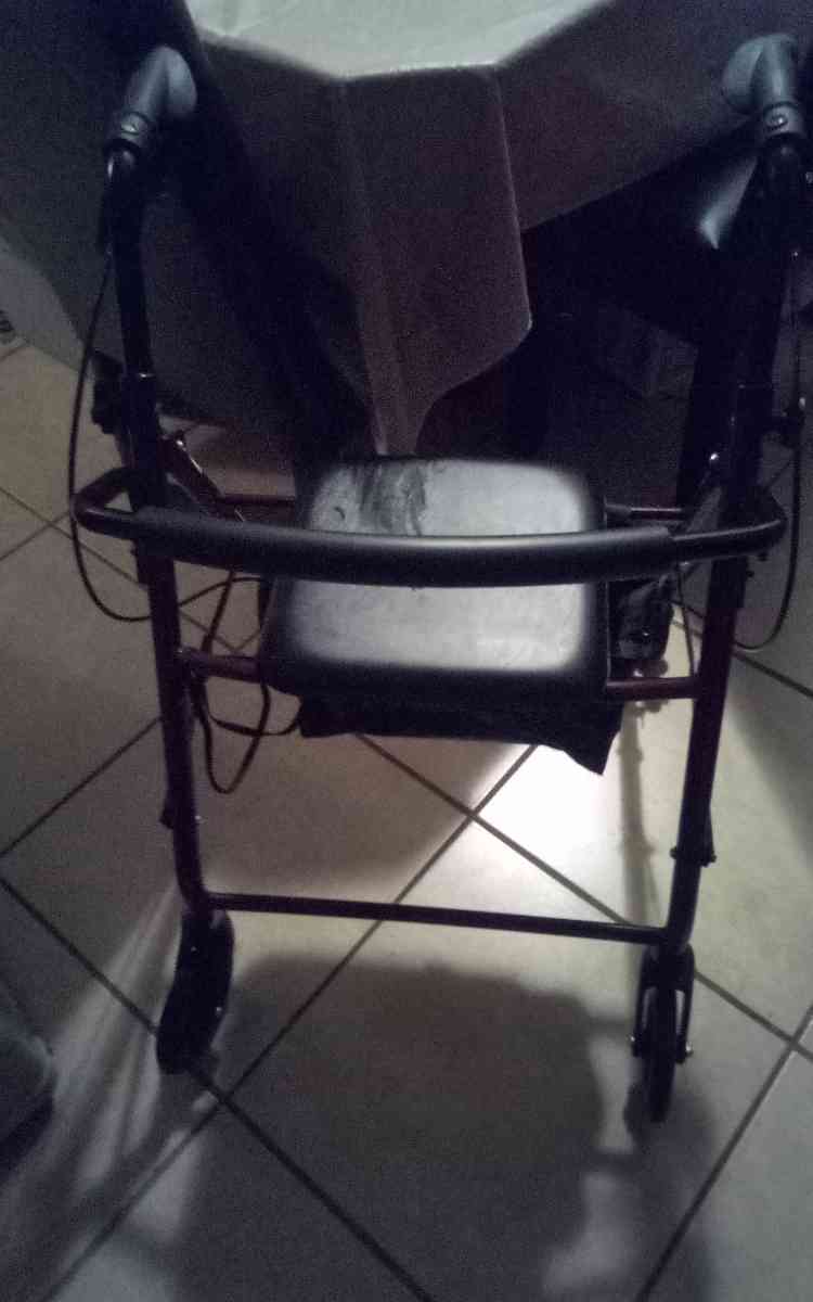 Wolker Whit seat caminador con aciento - Jacksonville, Florida - FleaMarketBay