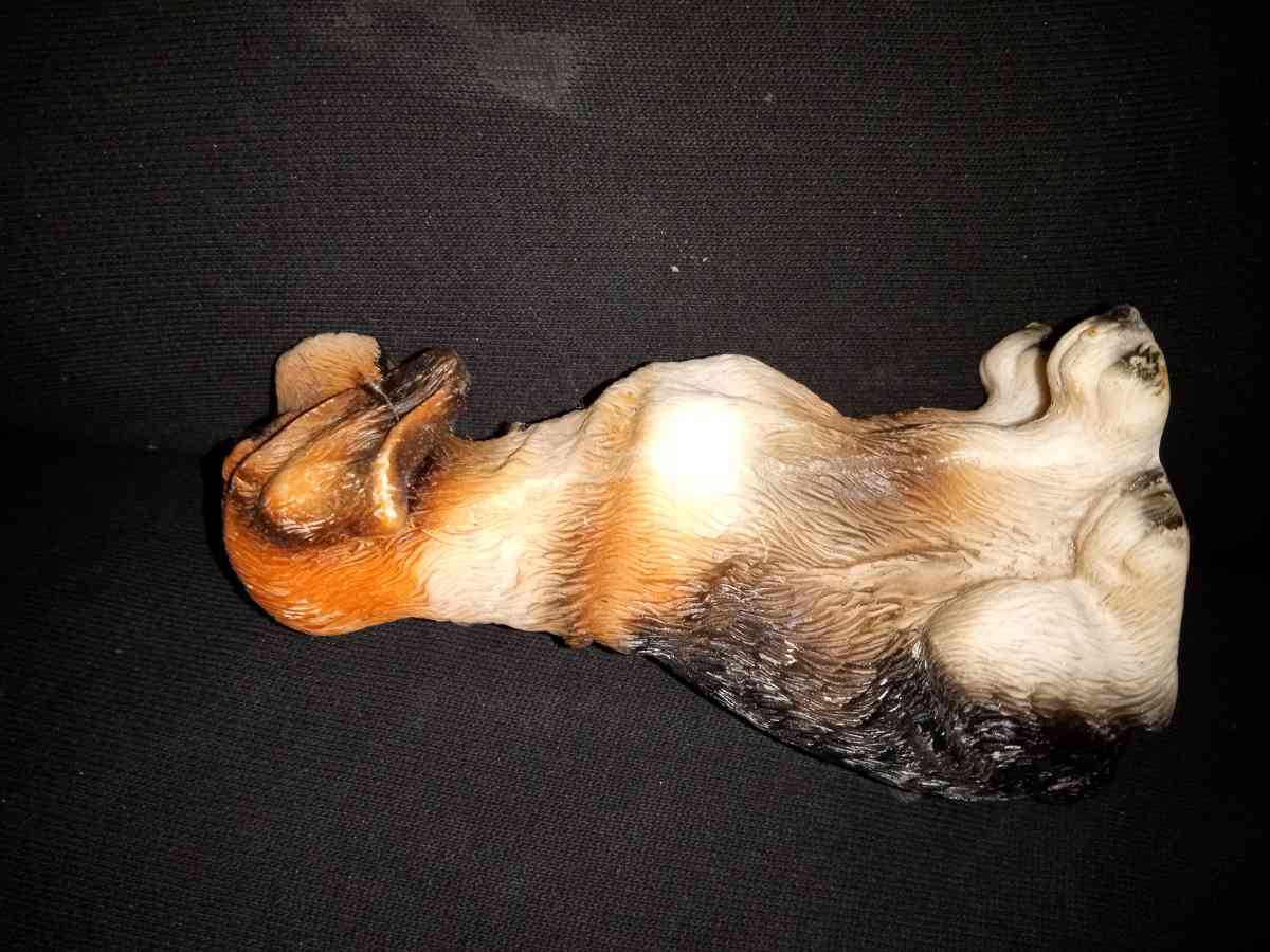 dog figurine - Dedham, Massachusetts - FleaMarketBay