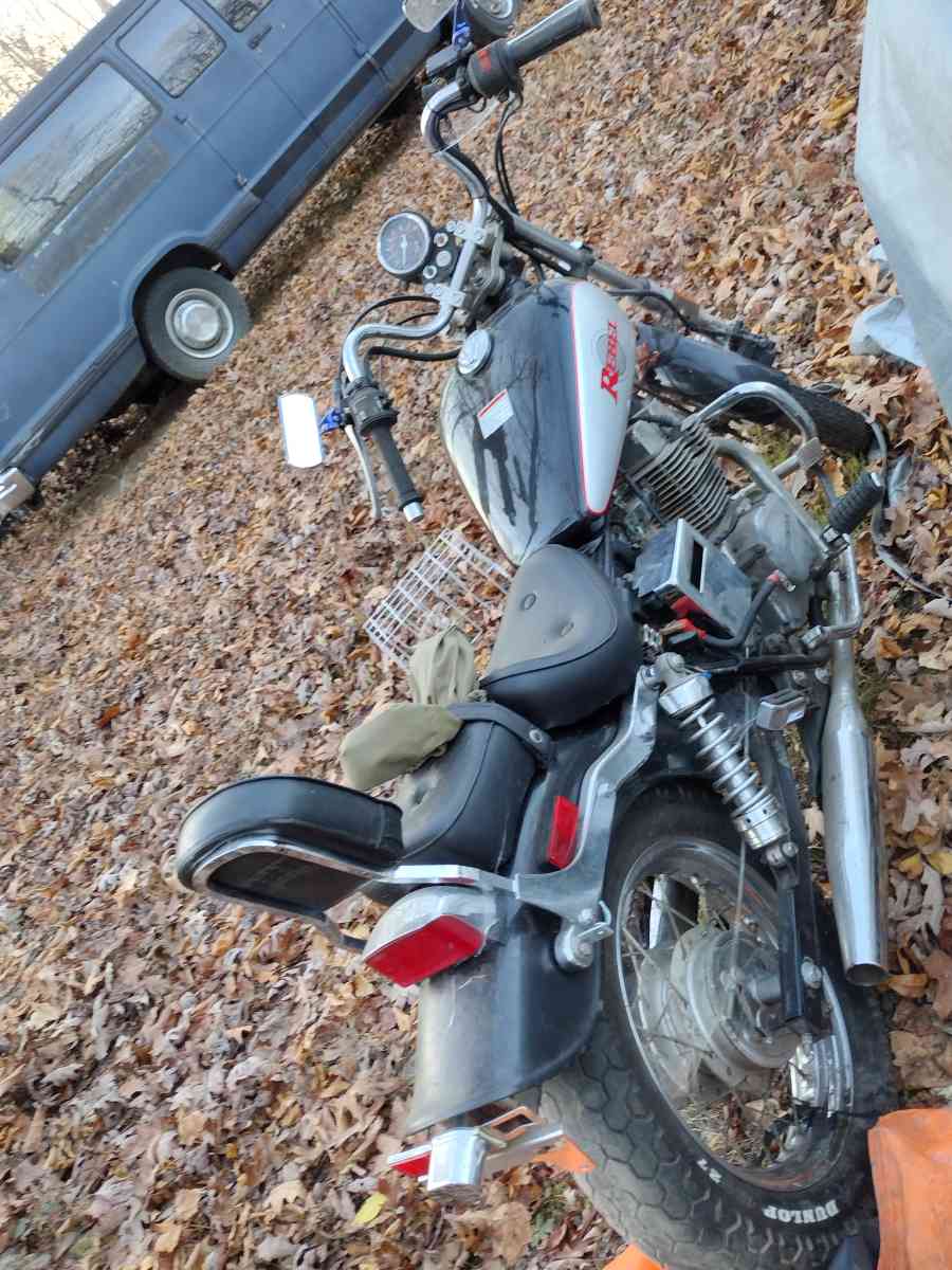 250 Honda rebel needs clutch and some minor work and will ru - Crossville, Tennessee - FleaMarketBay