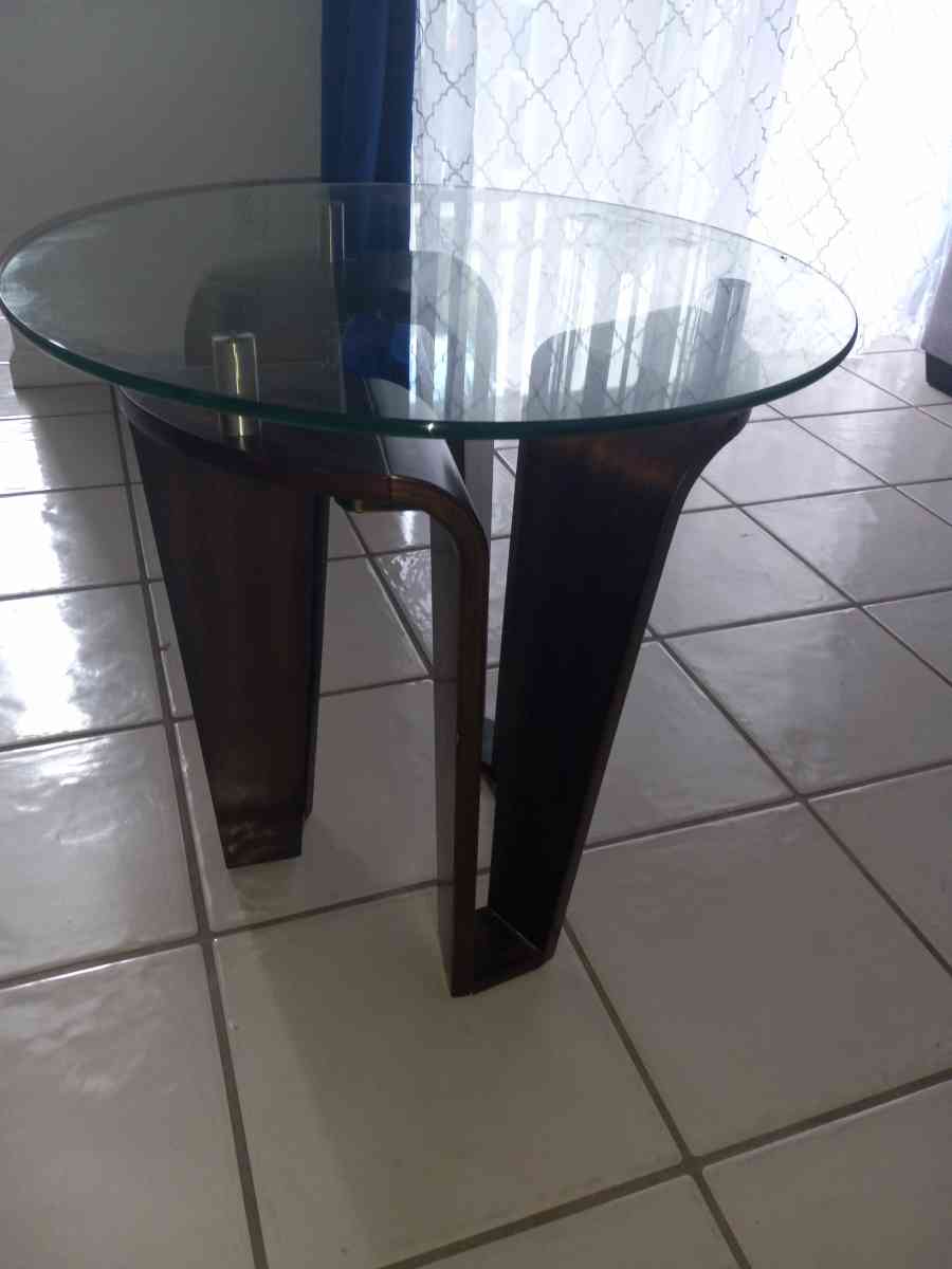 2 Modern Glass Coffee Tables - Palm Beach, Florida - FleaMarketBay
