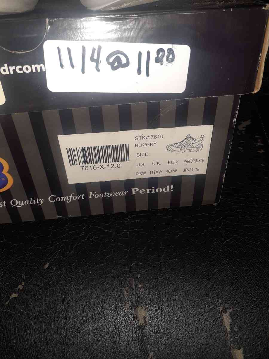 Mens Dr Comfort Memory Foam Shoes - Detroit, Michigan - FleaMarketBay