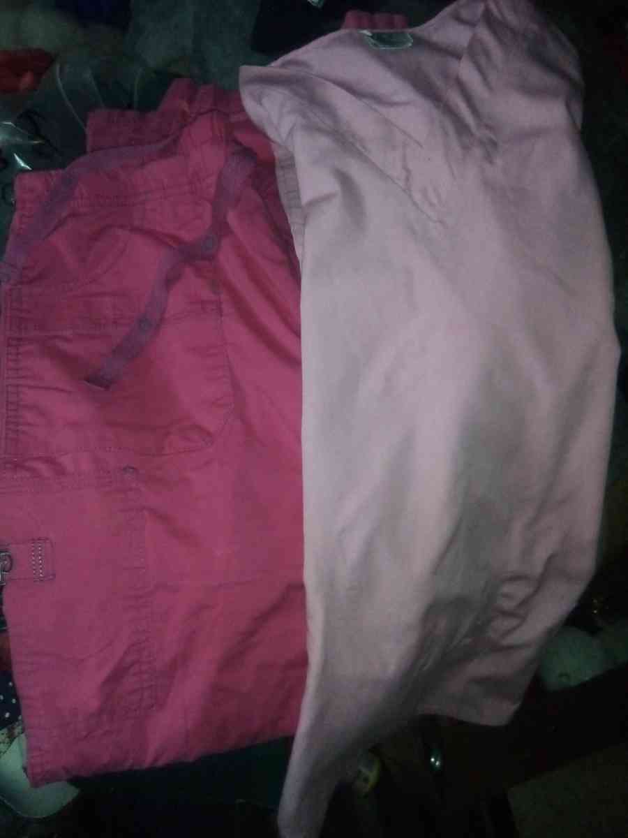 Set of XL Scubs - Hobbs, New Mexico