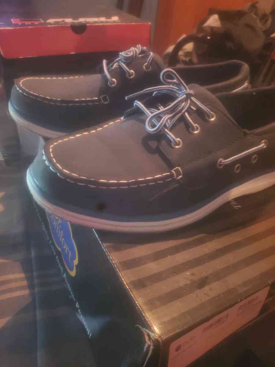 Mens Dexter Comfort Memory Foam Shoes - Detroit, Michigan