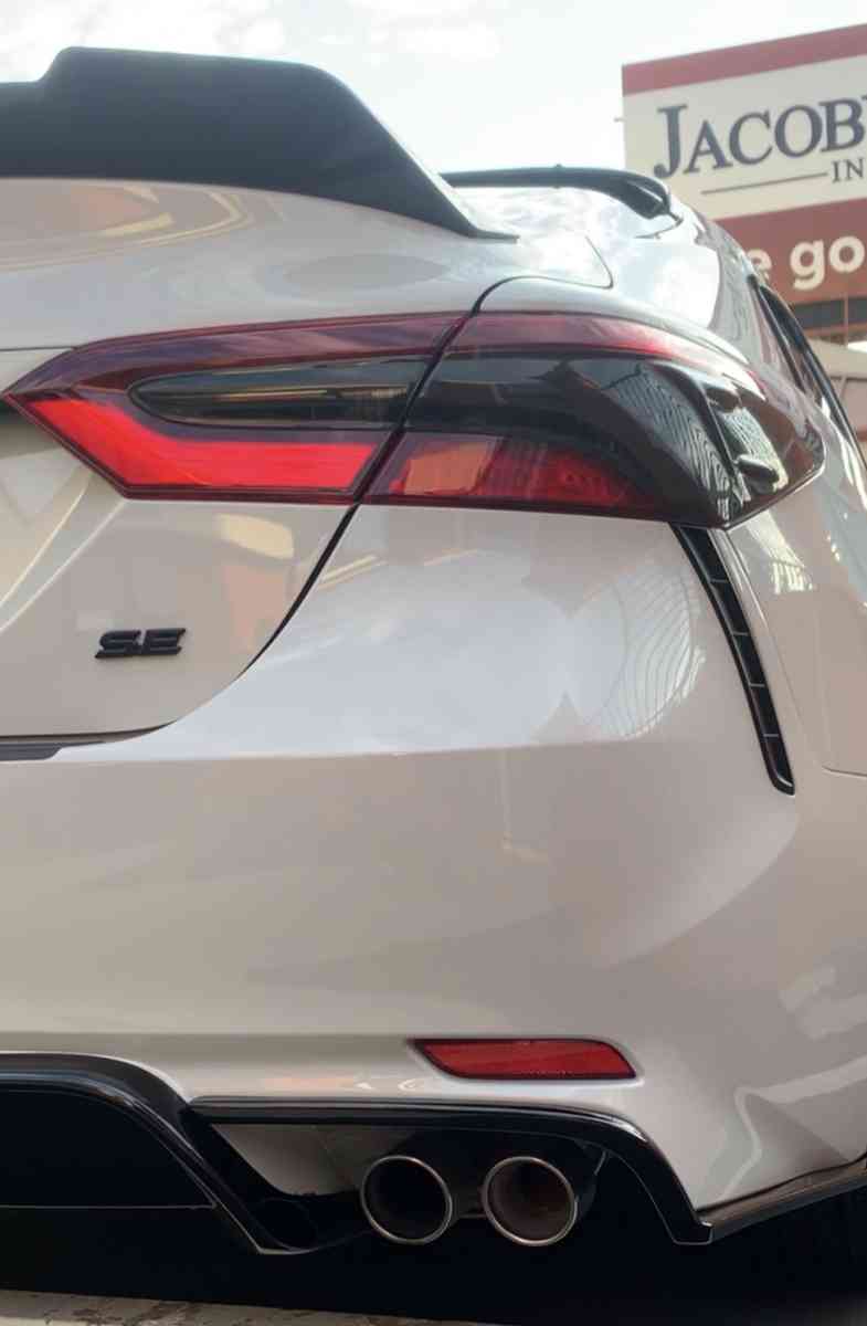 2022 Toyota Camry Tail lights - Covina, California - FleaMarketBay