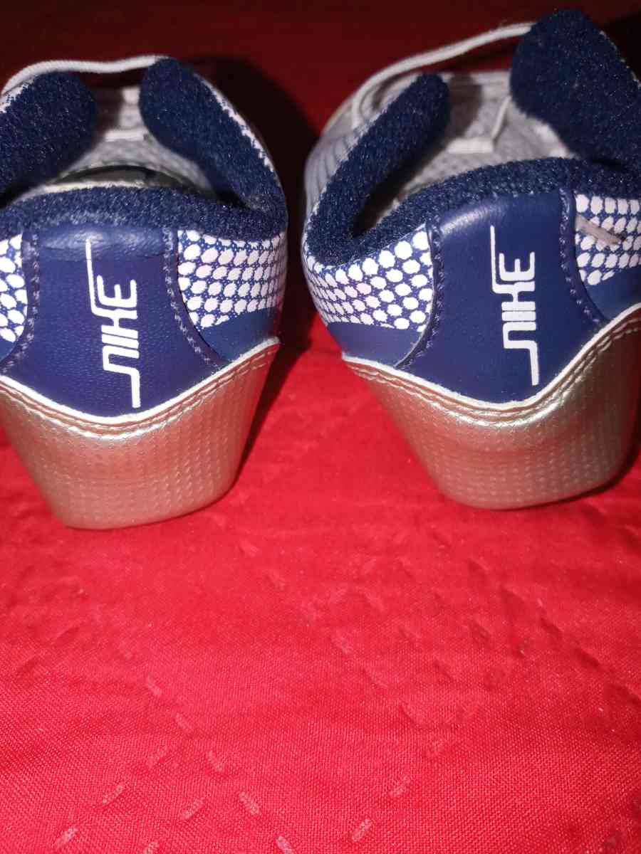 baby infant Nike booties size 2c - Davenport, Florida - FleaMarketBay