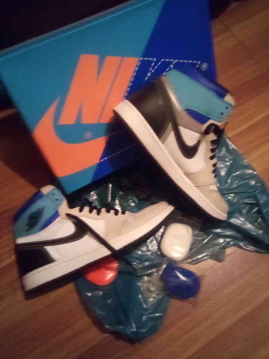 Jordan 1s - Bronx, New York - FleaMarketBay