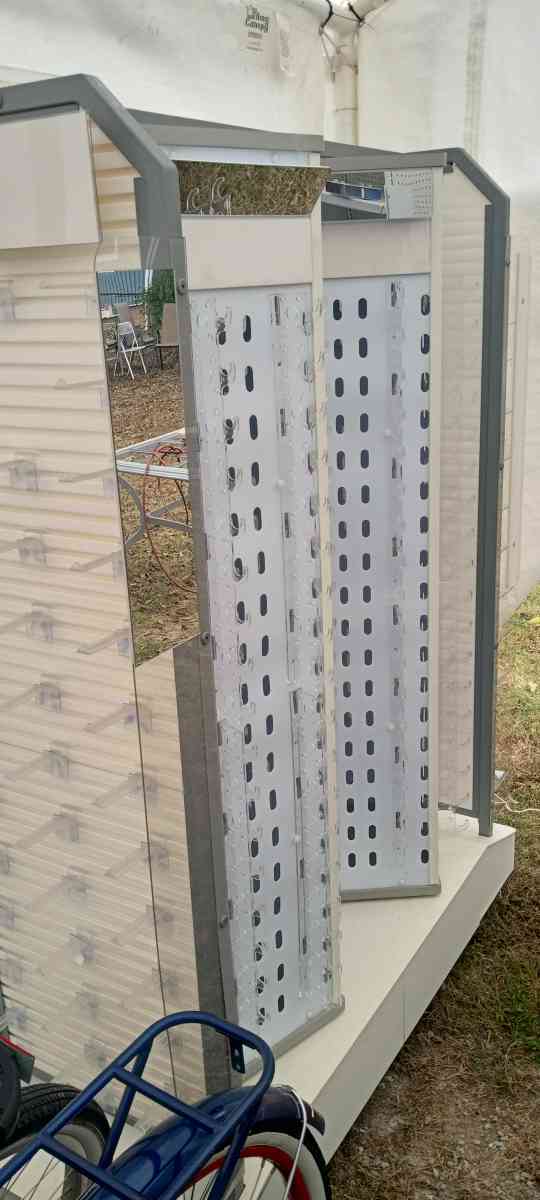 display for glasses - Chattanooga, Tennessee - FleaMarketBay