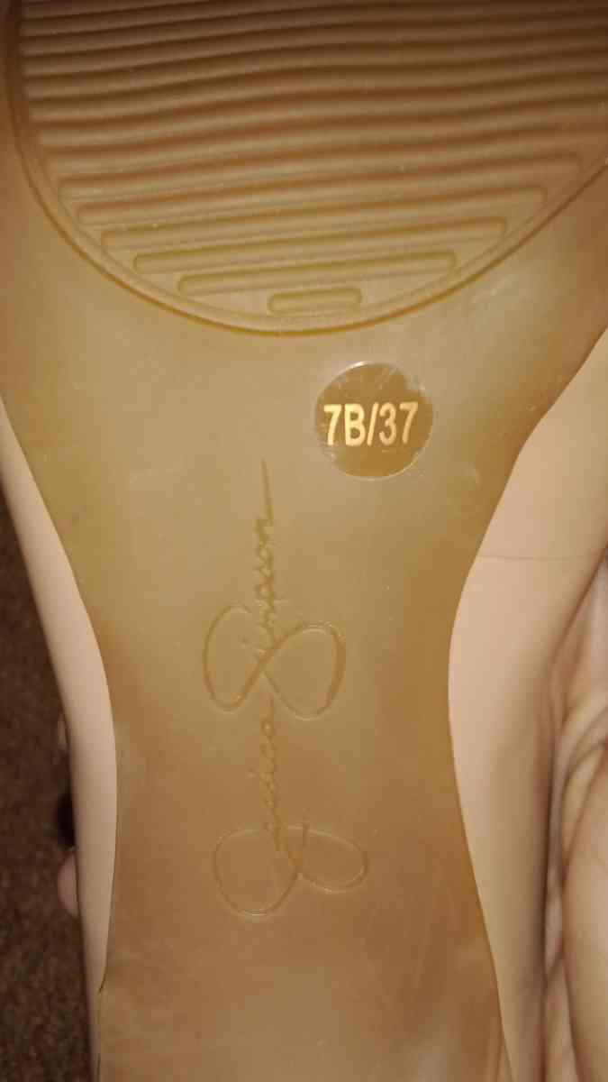 Jessica Simpson Heels - Glasgow, Kentucky - FleaMarketBay