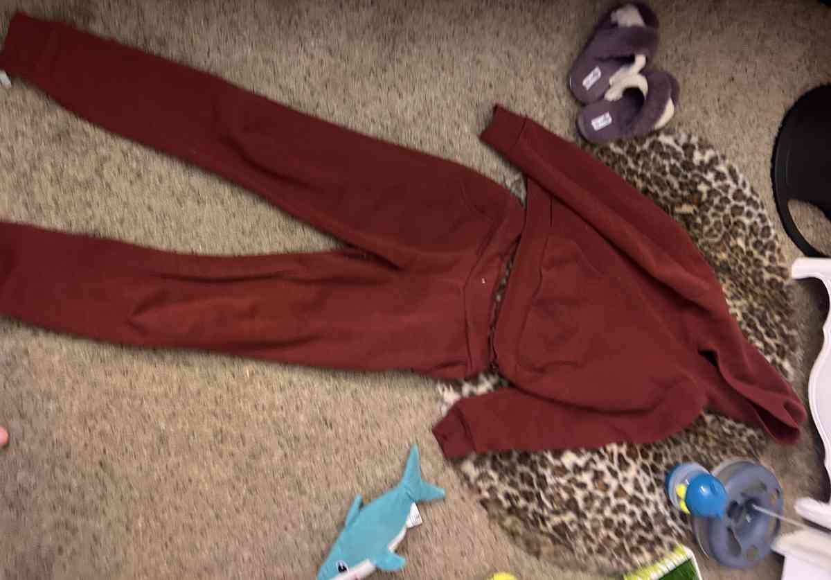 1 piece outfit - Aurora, Colorado