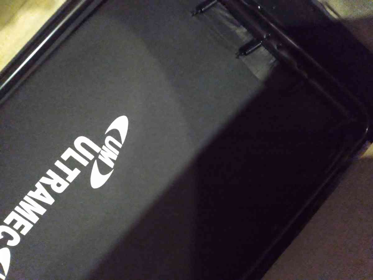 OBO loveseat couch pull out bed - Janesville, Wisconsin - FleaMarketBay