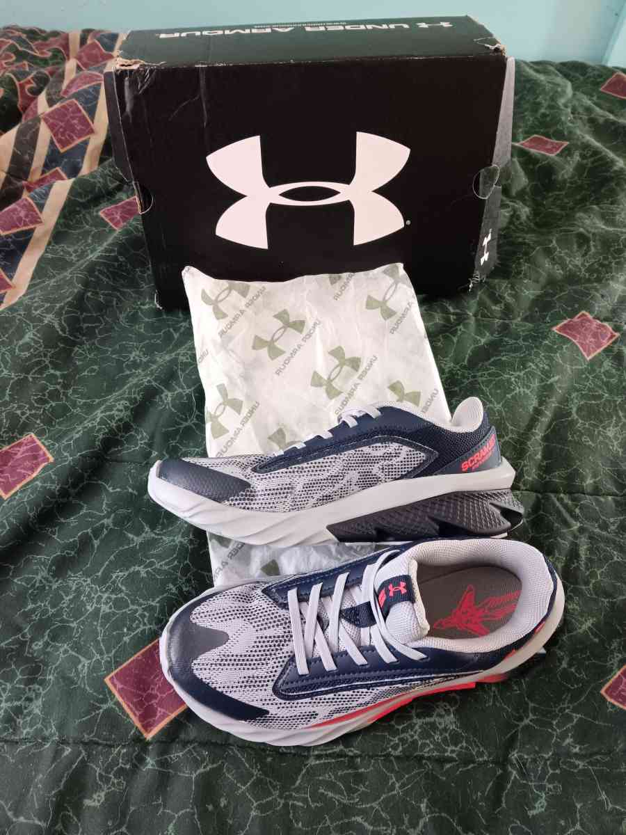 sneakers 2Y - Meriden, Connecticut - FleaMarketBay