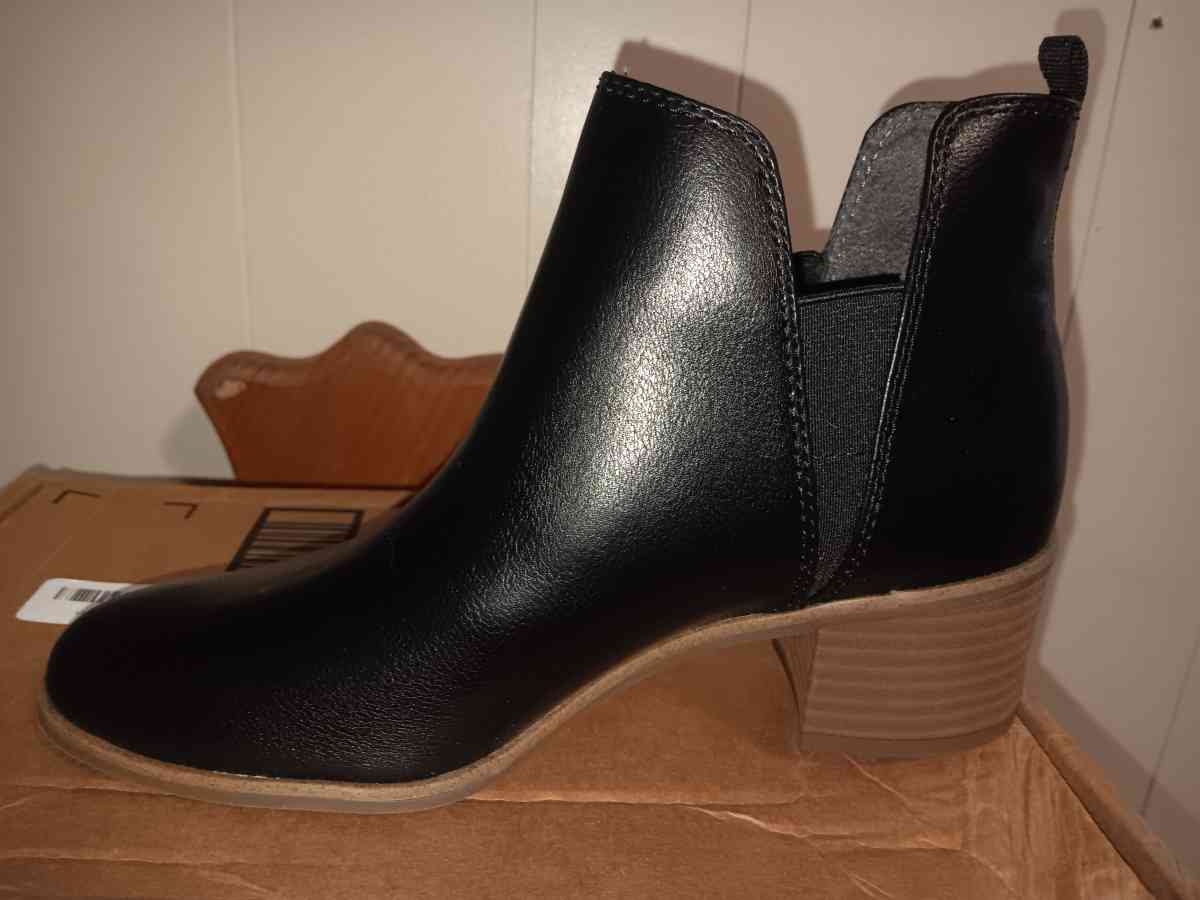 Dr Scholls ankle booties - Frankfort, Indiana