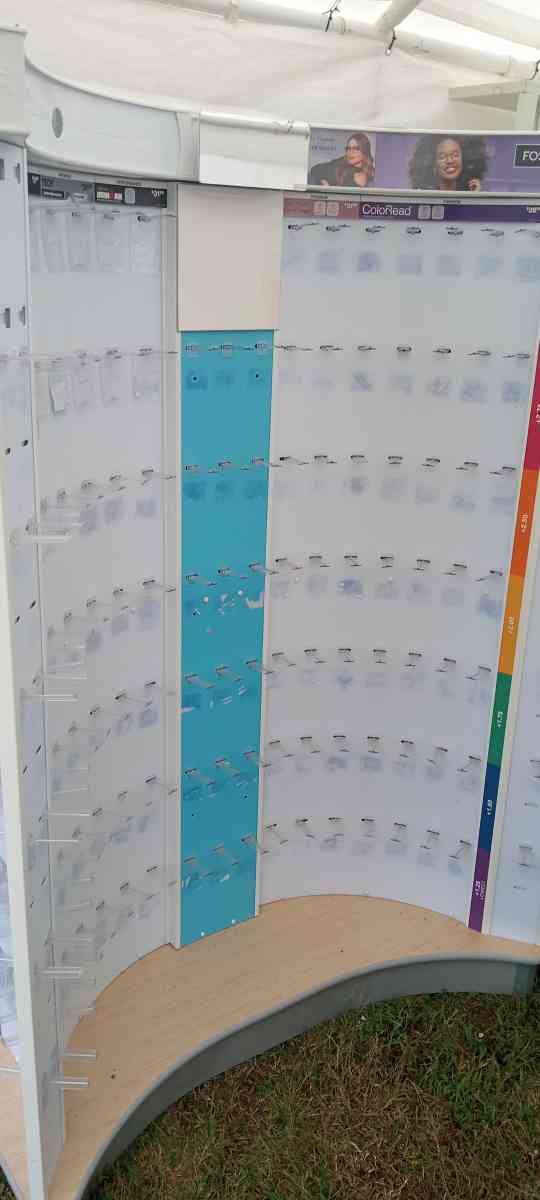 display for glasses - Chattanooga, Tennessee - FleaMarketBay