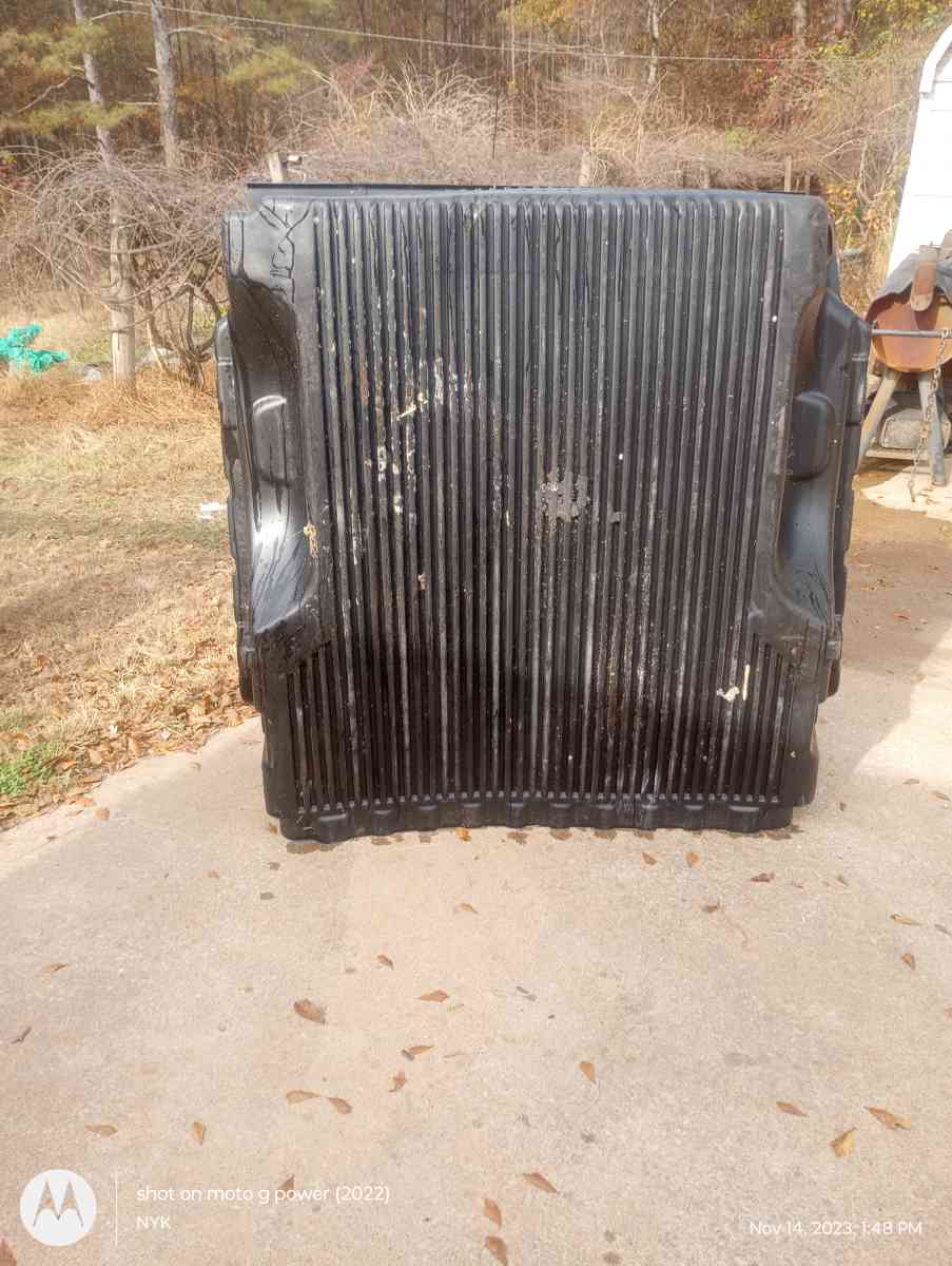 GMC truck bed - Buchanan, Georgia