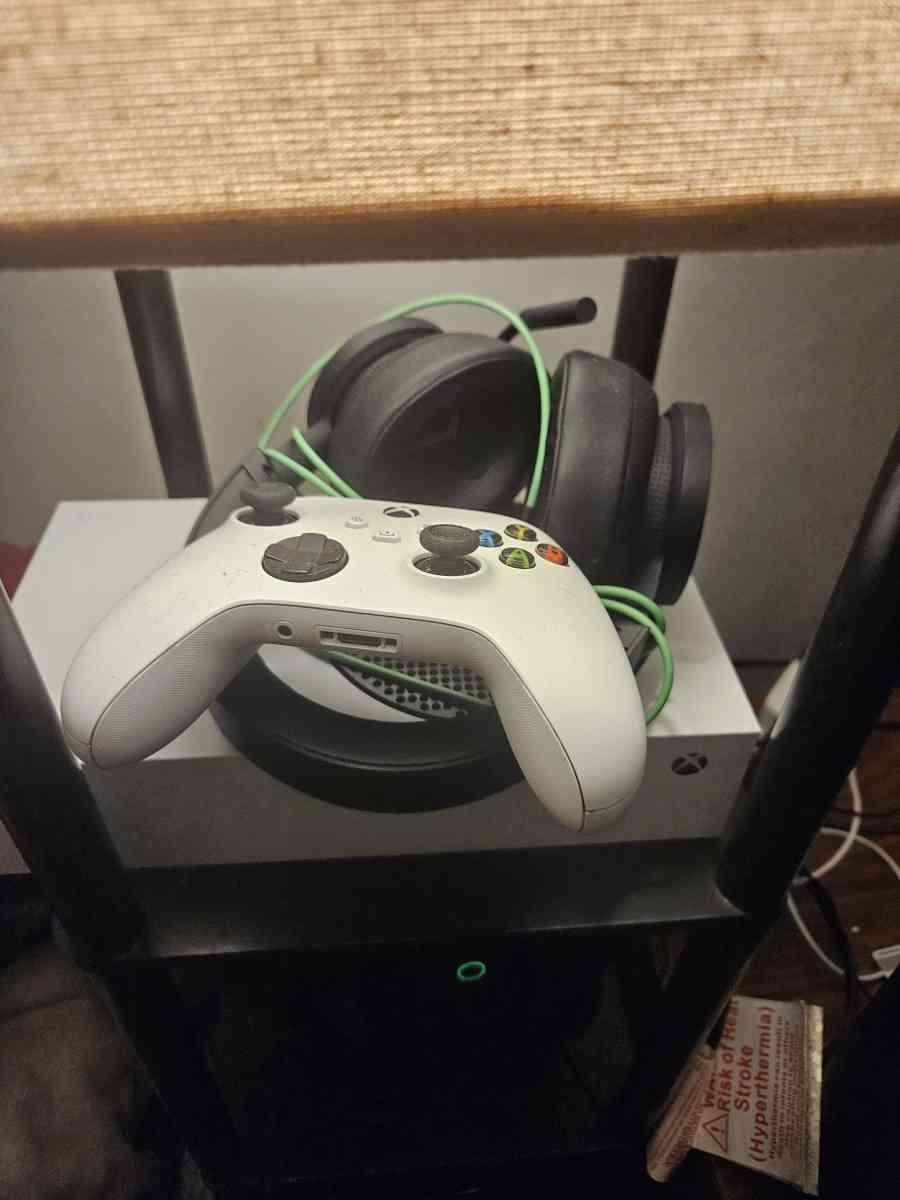 Xbox console - Chapel Hill, North Carolina - FleaMarketBay