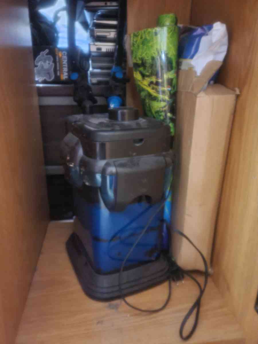 55 gal fish tank - San Antonio, Texas - FleaMarketBay