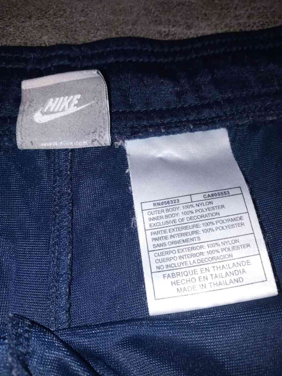 womens Nike shorts medium - Davenport, Florida - FleaMarketBay
