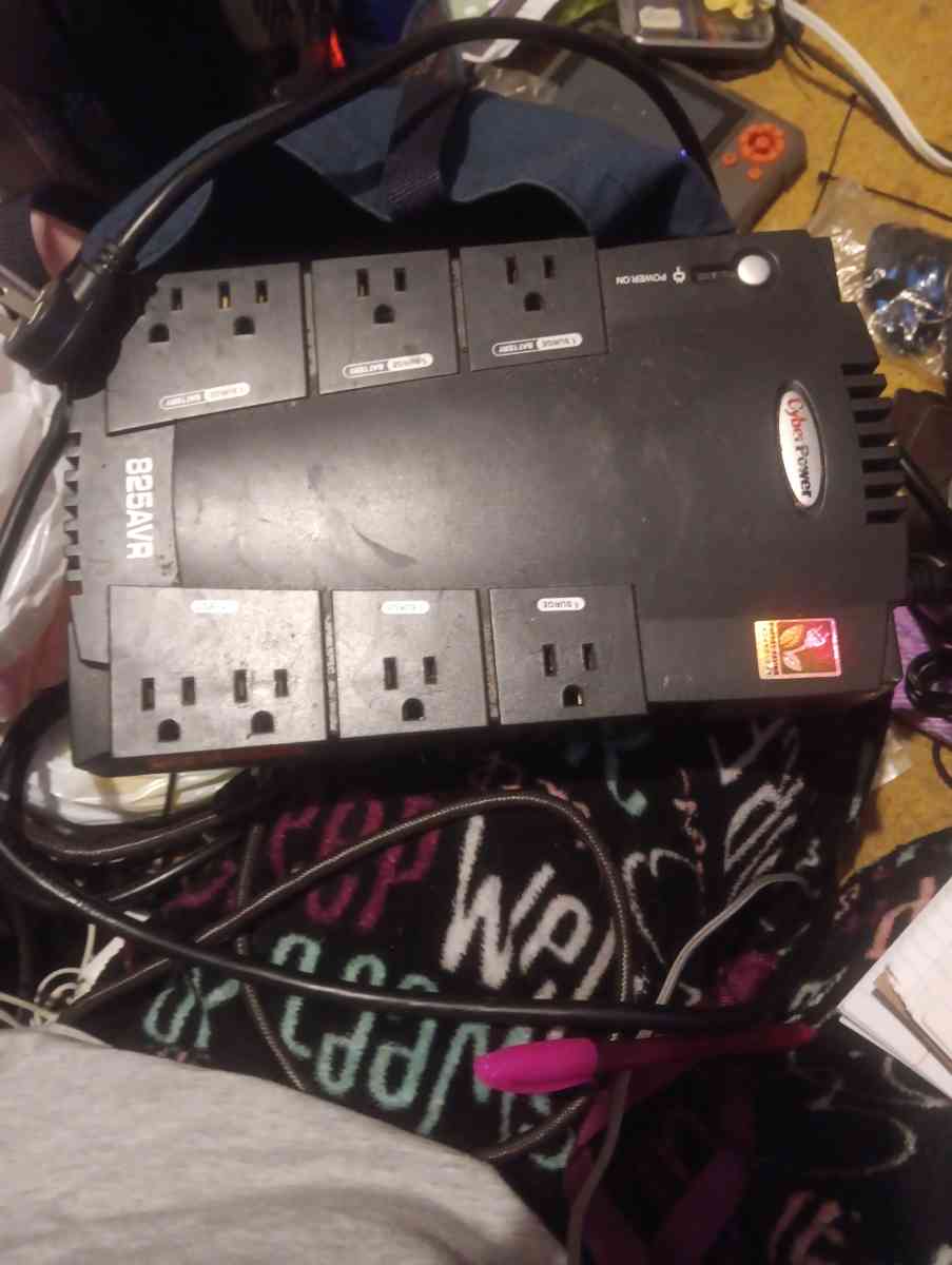 cyberpower 825AVR - Pittsburgh, Pennsylvania