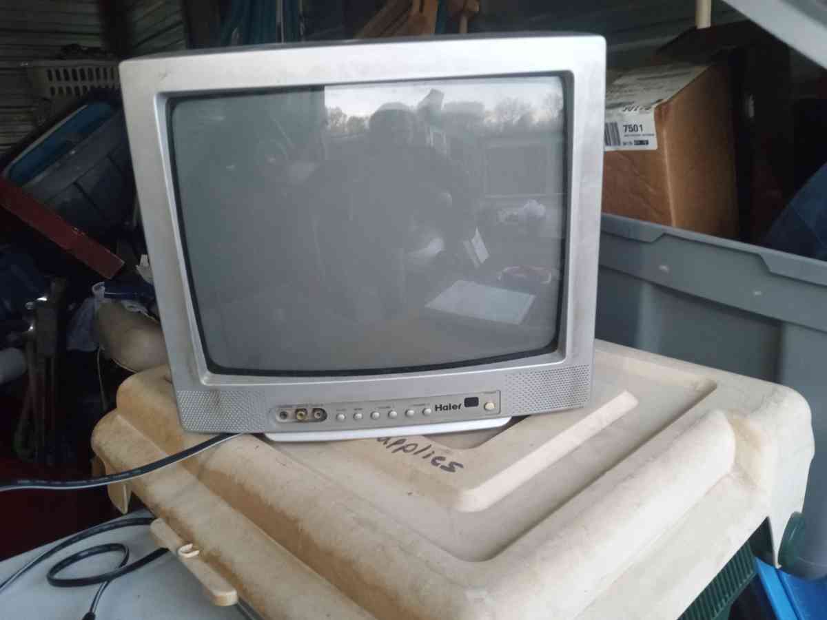 Samsung TVs - Bonner Springs, Kansas - FleaMarketBay