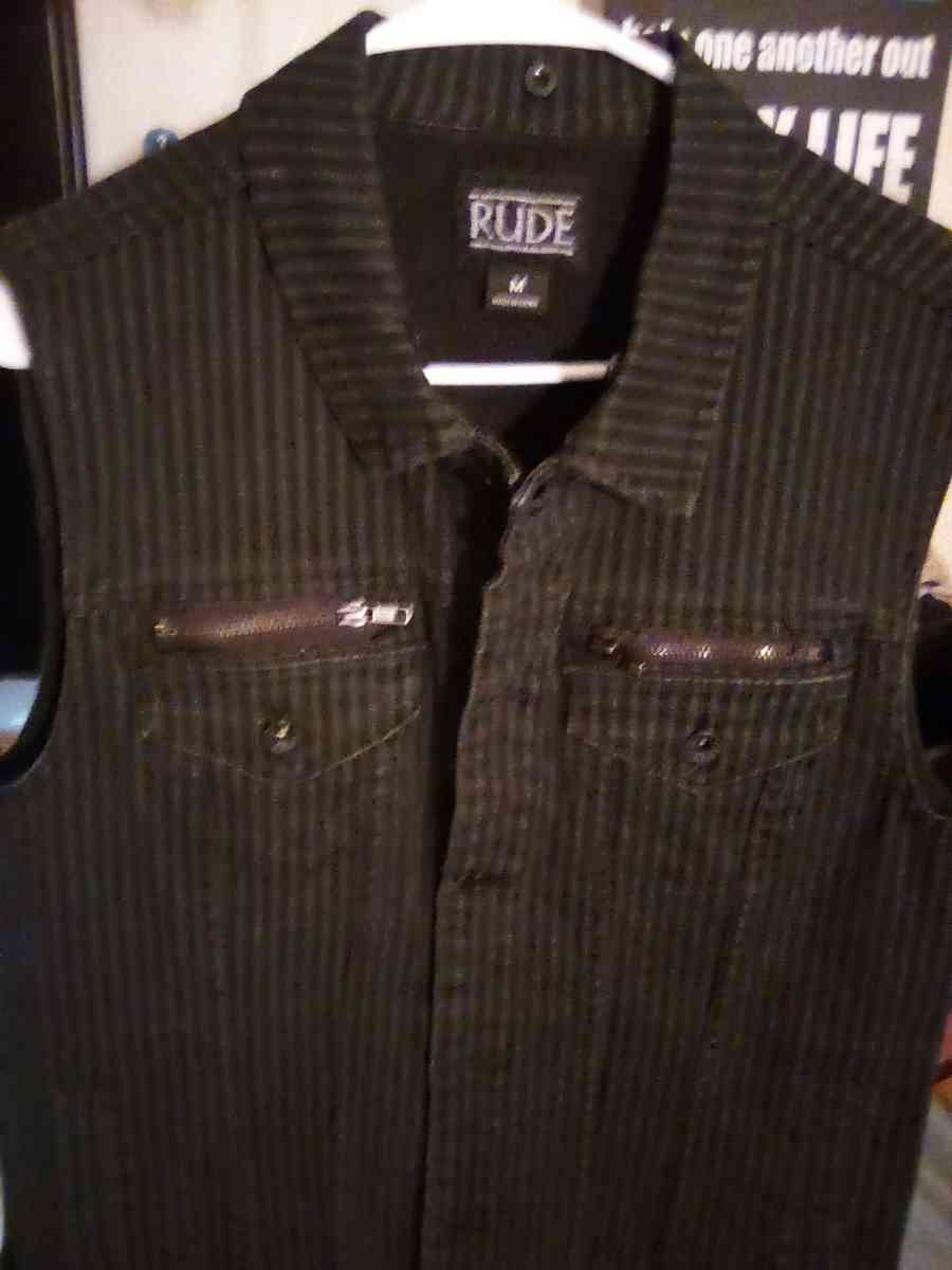 suits - Carson City, Nevada - FleaMarketBay