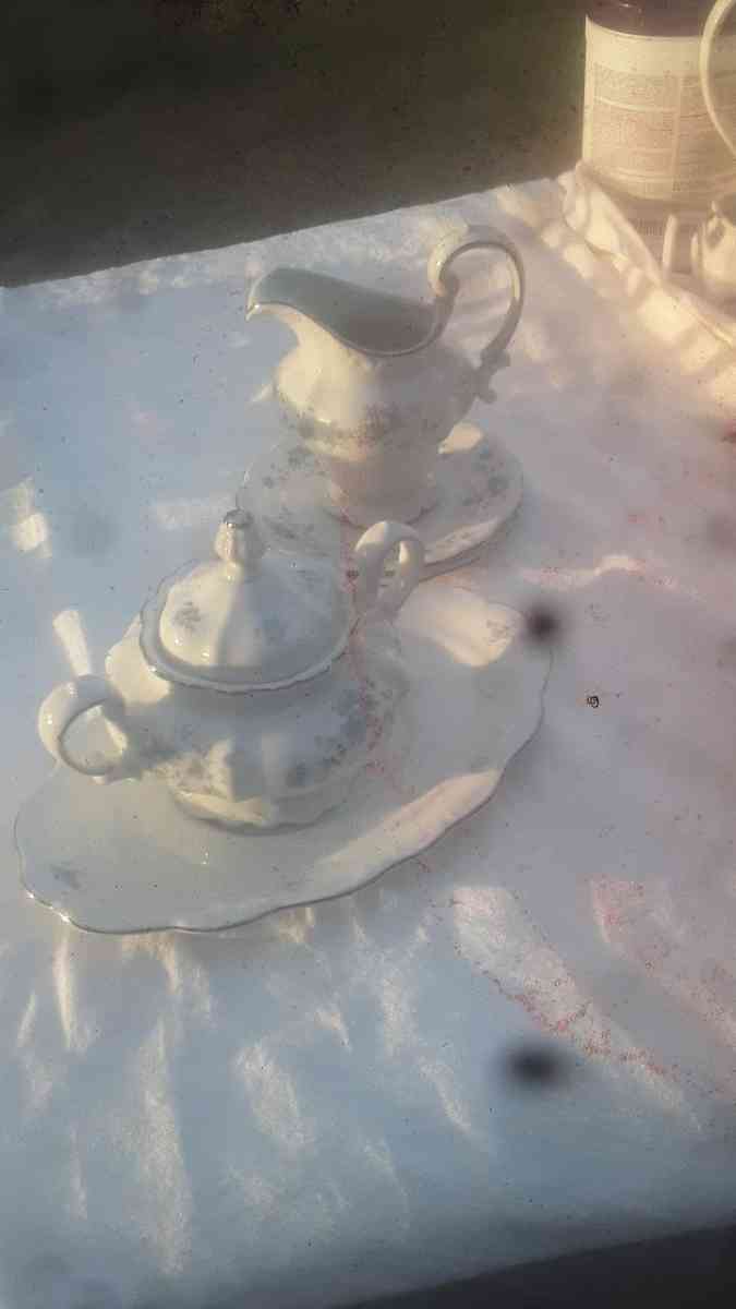 antique teapot and cup set - Fayetteville, North Carolina