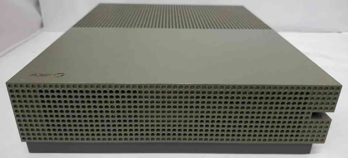 Xbox One battlefield edition - Bristol, Connecticut - FleaMarketBay