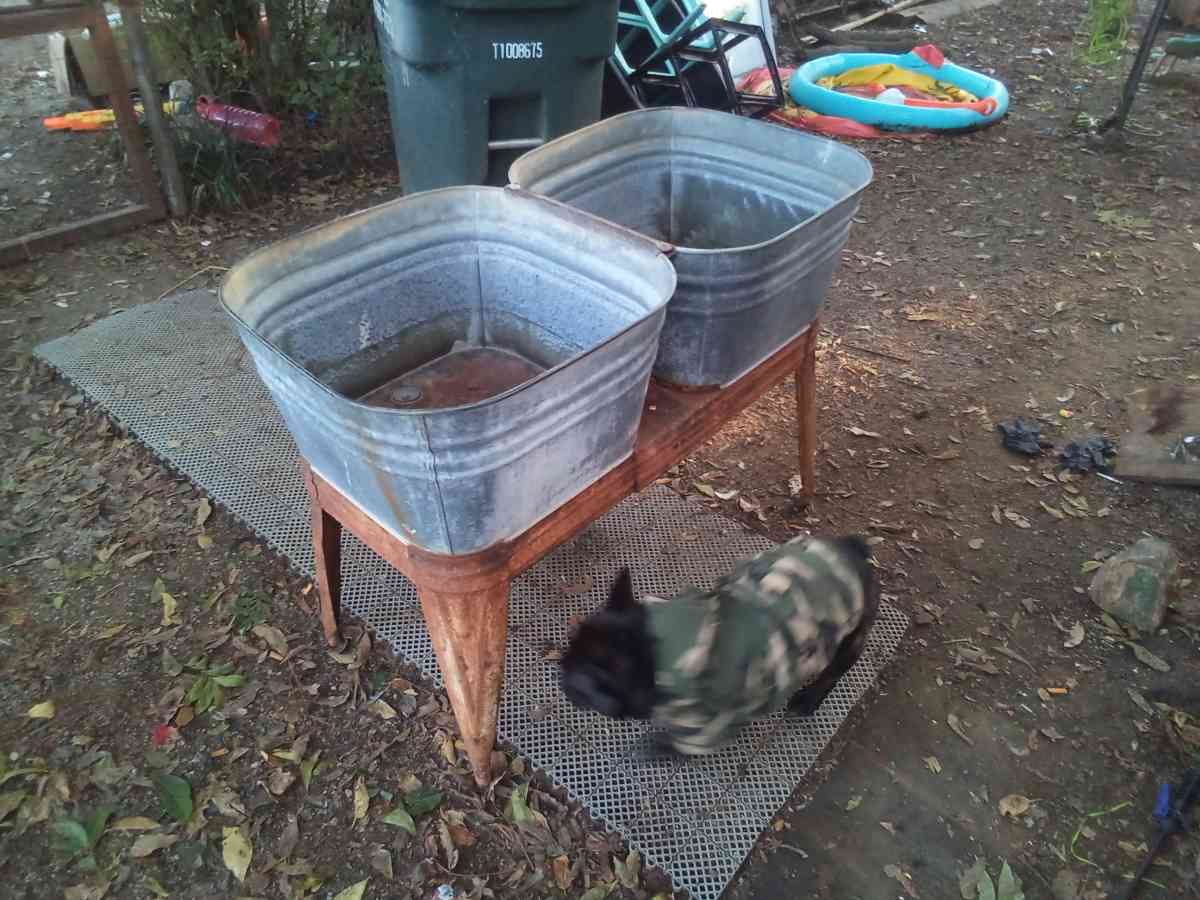 Vintage Wheeling Galvanized Double Wash Tub Stand - Ardmore, Oklahoma - FleaMarketBay