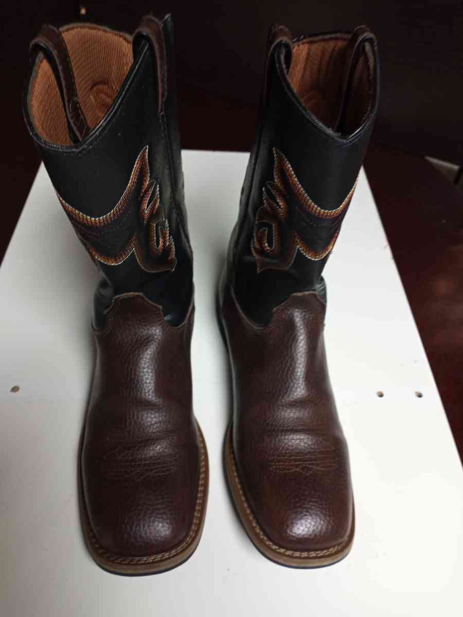 Boys Boots - Dallas, Texas - FleaMarketBay