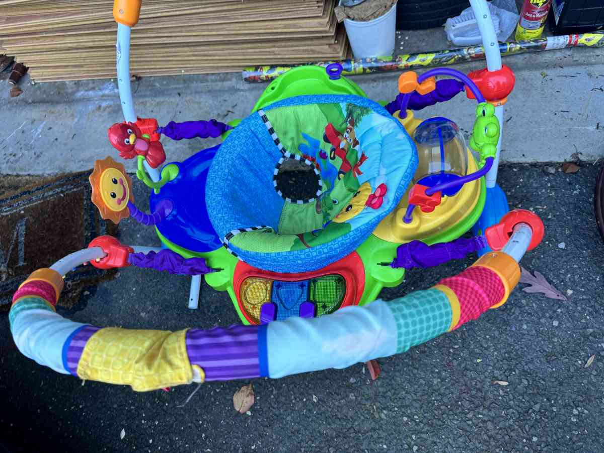 Einstein baby entertainment center and - Bethel, Connecticut - FleaMarketBay