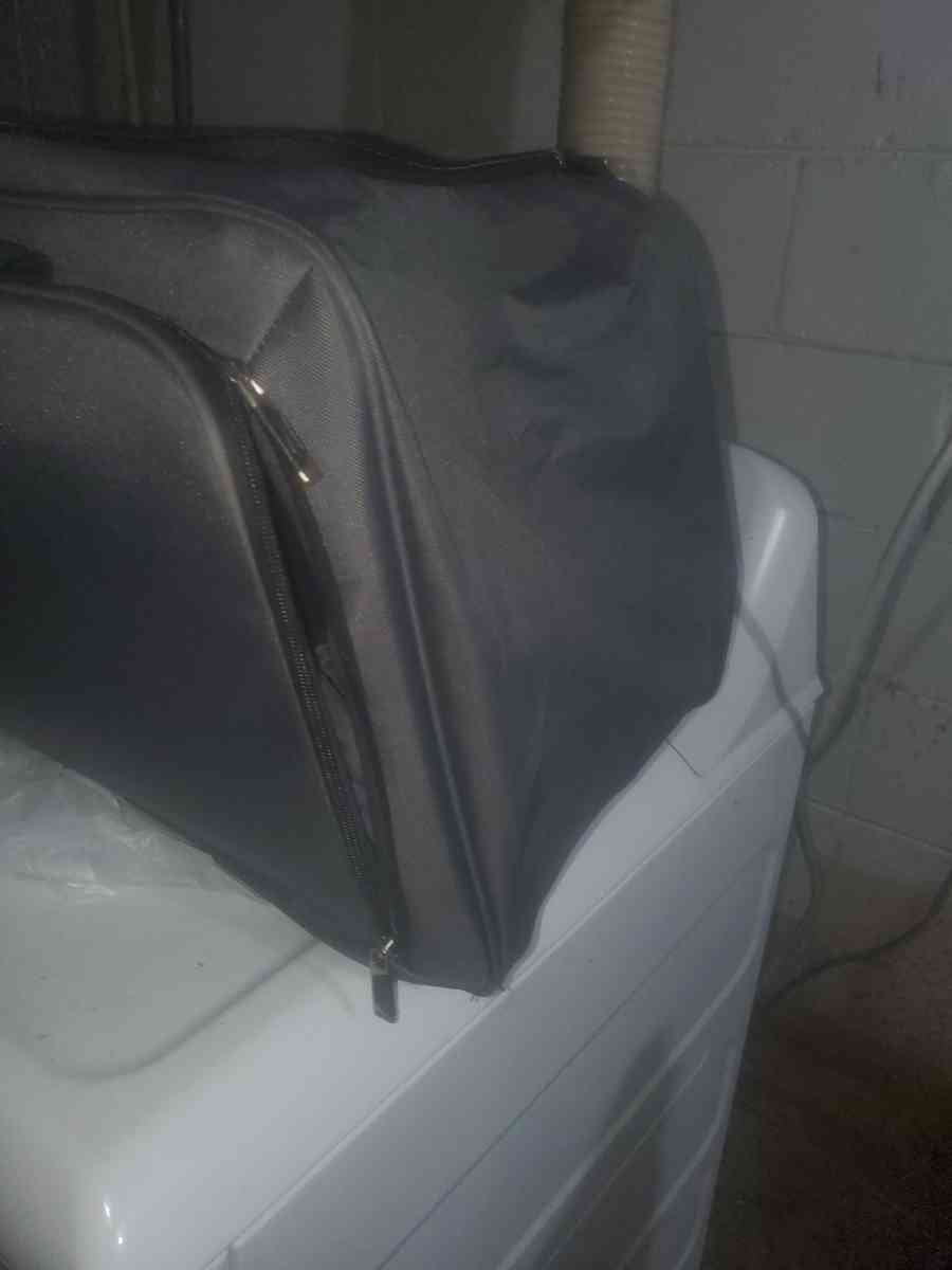 Travel Bag - Detroit, Michigan - FleaMarketBay