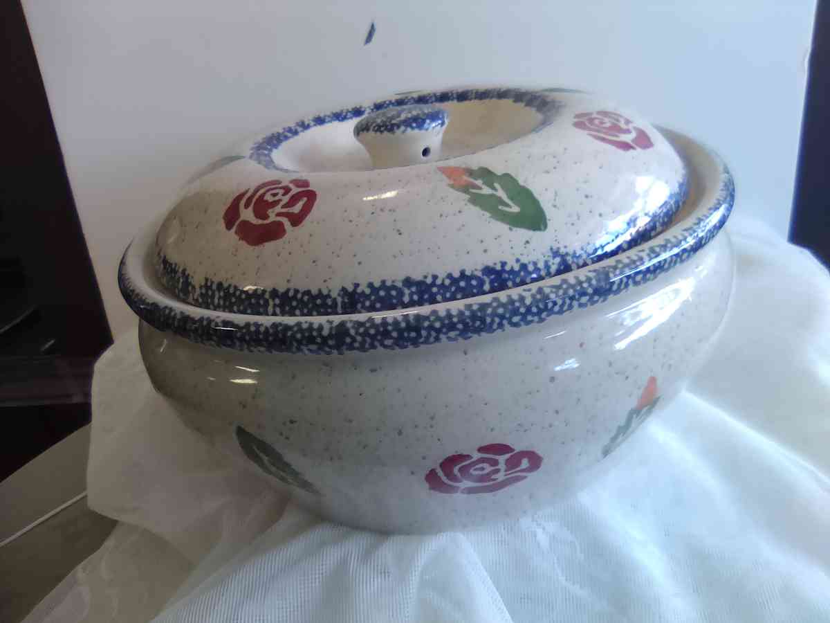 Glass  Serving Bowls - Radcliff, Kentucky - FleaMarketBay