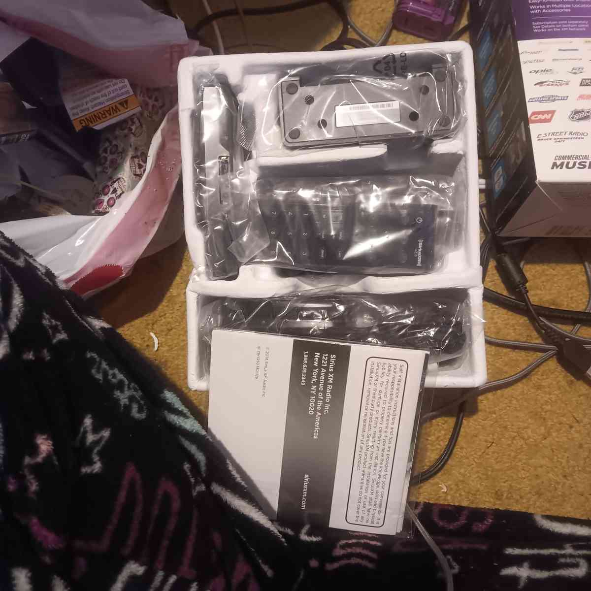 Onyx EZR Sirius XM Radio Receiver with home kit - Pittsburgh, Pennsylvania - FleaMarketBay