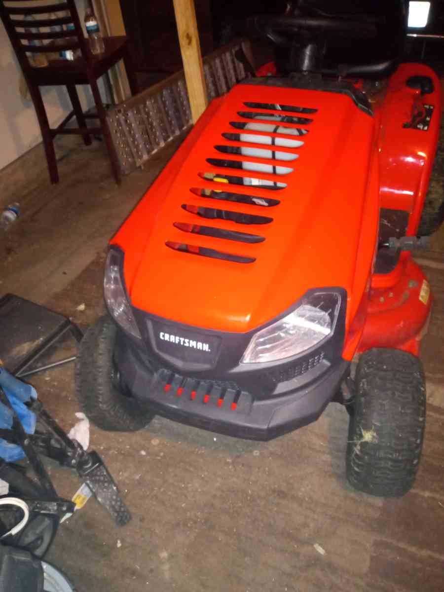 Riding Mower - Dallas, Texas - FleaMarketBay