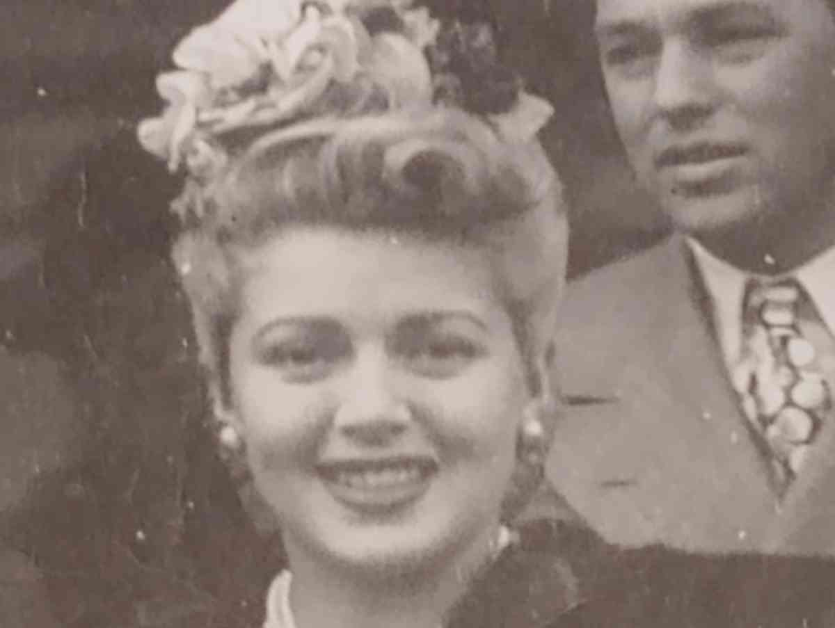 Snap Shot of Lana Turner - Kellogg, Idaho - FleaMarketBay