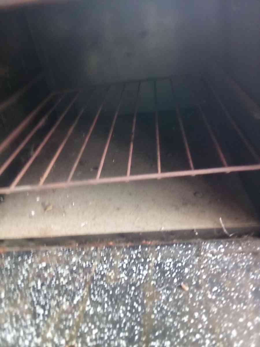 royal wood burning cook stove - Bedford, Kentucky - FleaMarketBay