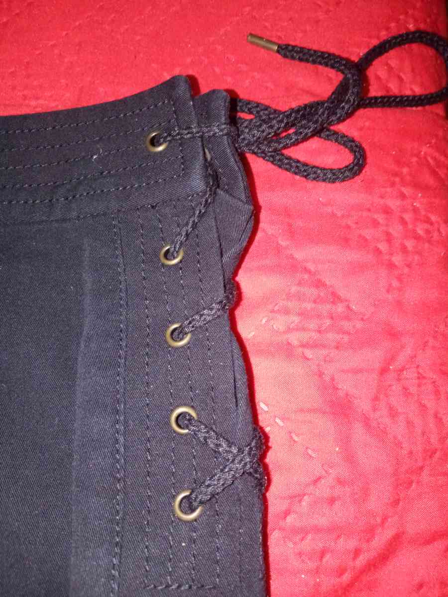 womens small black mini skirt - Davenport, Florida - FleaMarketBay