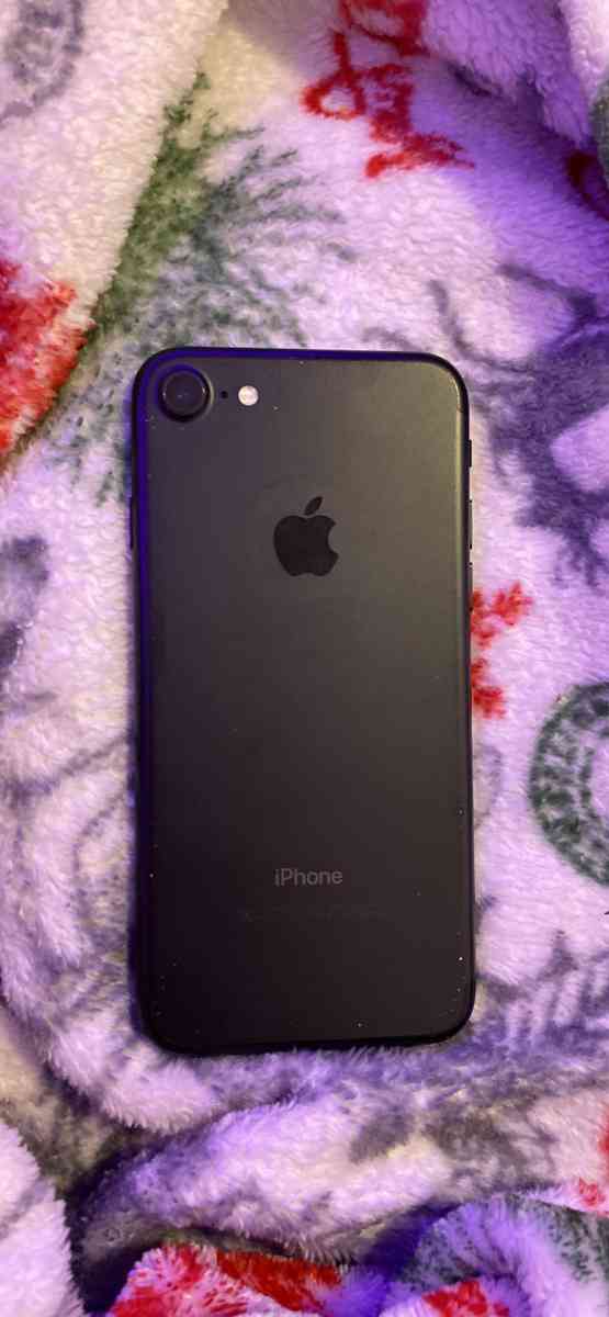 iPhone 7 - Austin, Texas - FleaMarketBay