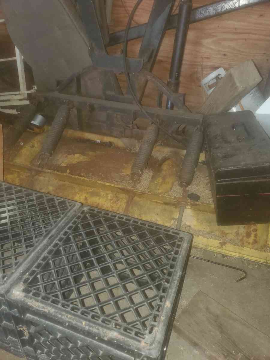 Yellow Snow Plow - Detroit, Michigan - FleaMarketBay