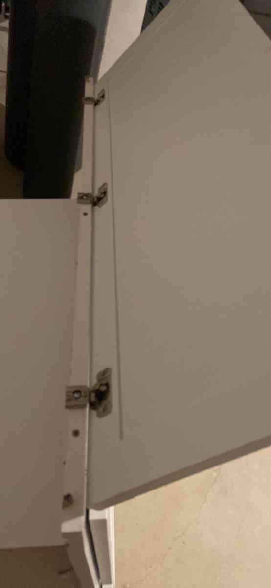 kitchen cabinet - San Antonio, Texas - FleaMarketBay