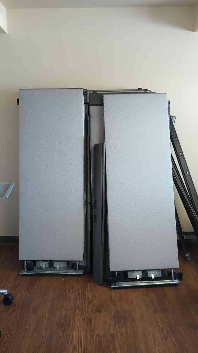 cubicle - Riverside, California