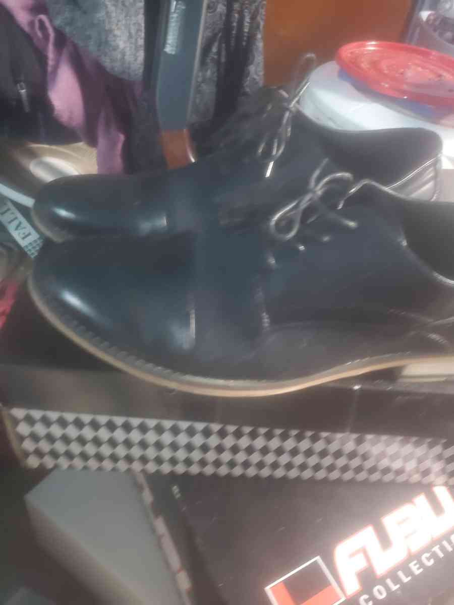 Mens Dress Shoes - Detroit, Michigan - FleaMarketBay