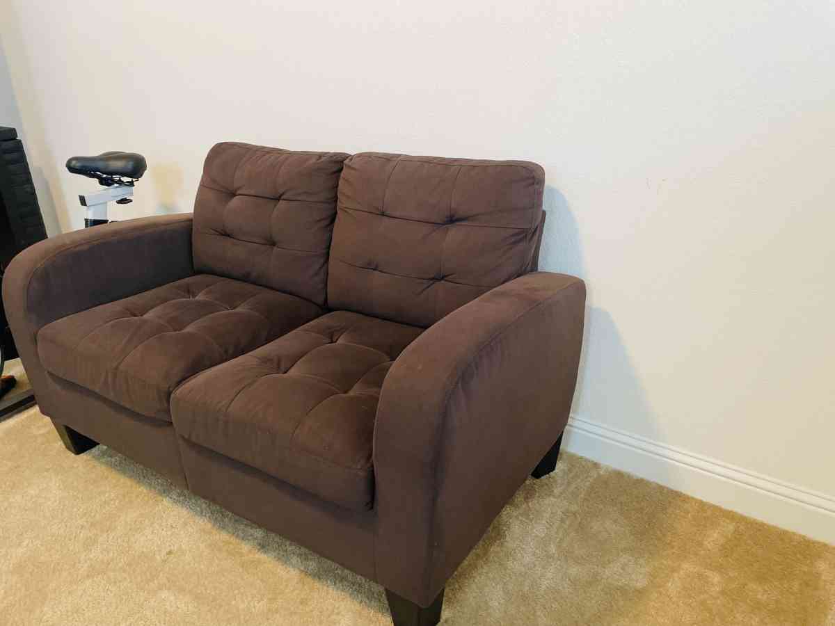 Living Room set - Tracy, California - FleaMarketBay